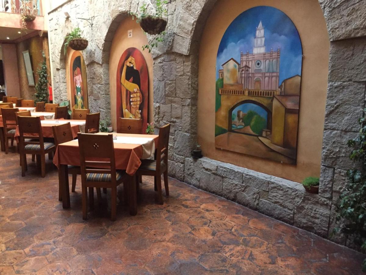 קואנקה Hotel Ines Maria מראה חיצוני תמונה